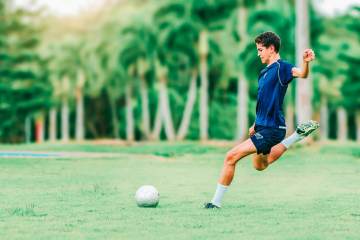 巴萨今夏主攻前锋，佩德罗、拉什福德成重点目标｜PA凯发（配图示意）